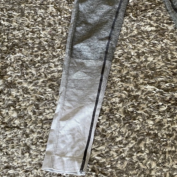 ACTIVE WEAR Seamless workout outfit (includes top and pants) - Picture 5 of 6